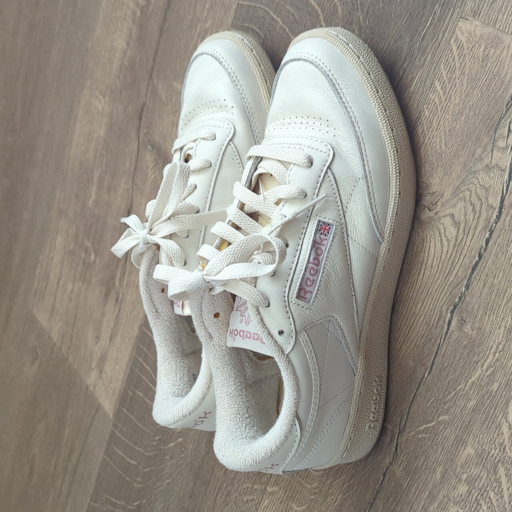 Reebok White & Pink Club C 85 Shoes NIB